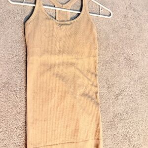 Lululemon Ebb to street tank